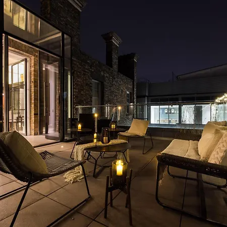 Penthouse Luxury In Covent Garden Apartment